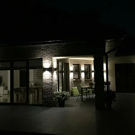 Rezydencja Basniowa Villa *